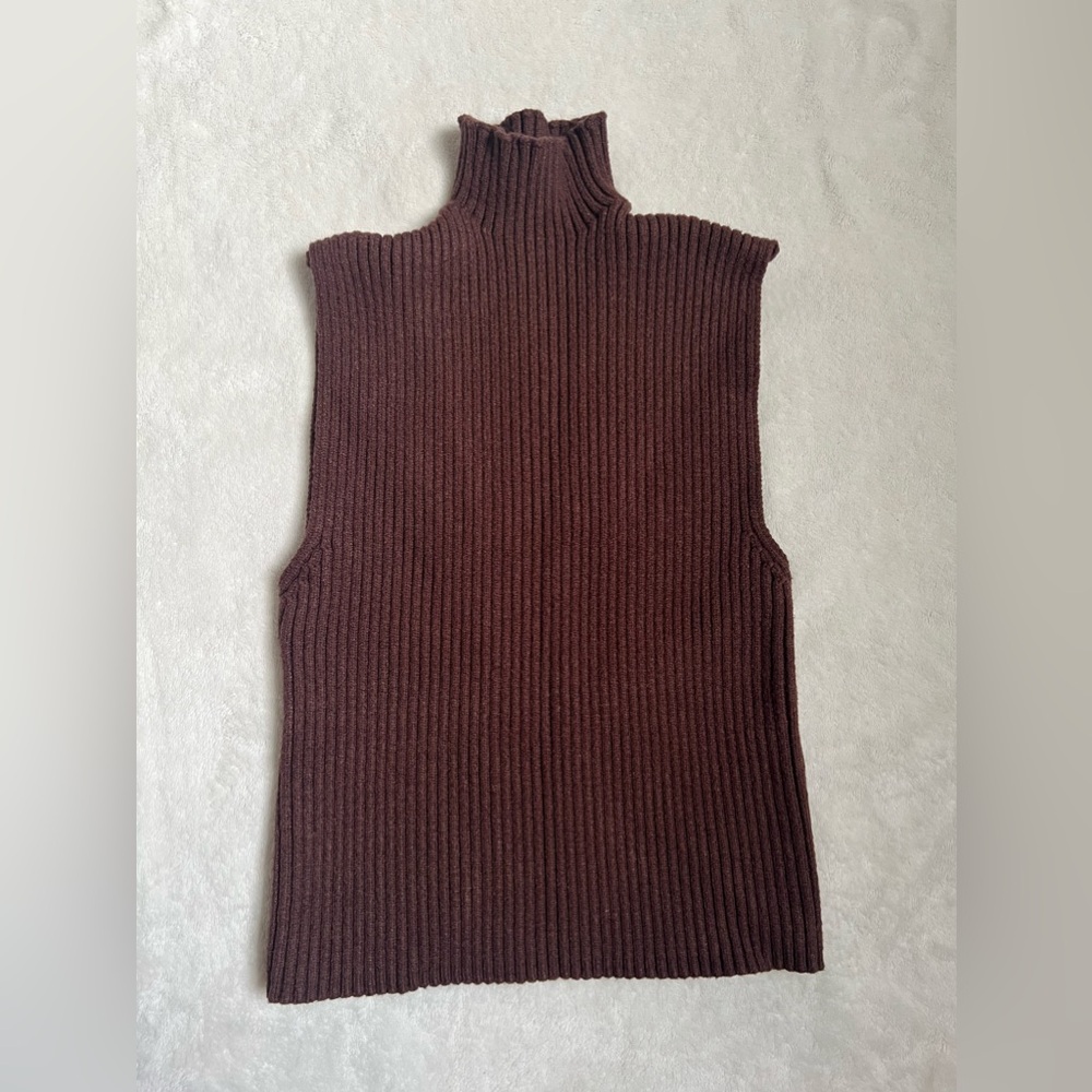 Brown crop sleeveless top